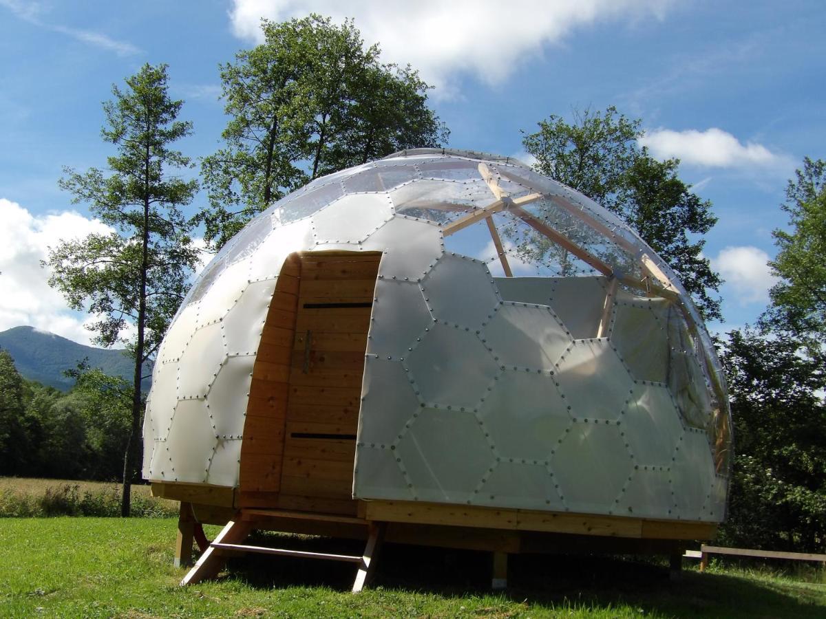Camping 3 Etoiles - Piscine Chauffee - Vue Montagne Сен-Жирон Екстериор снимка
