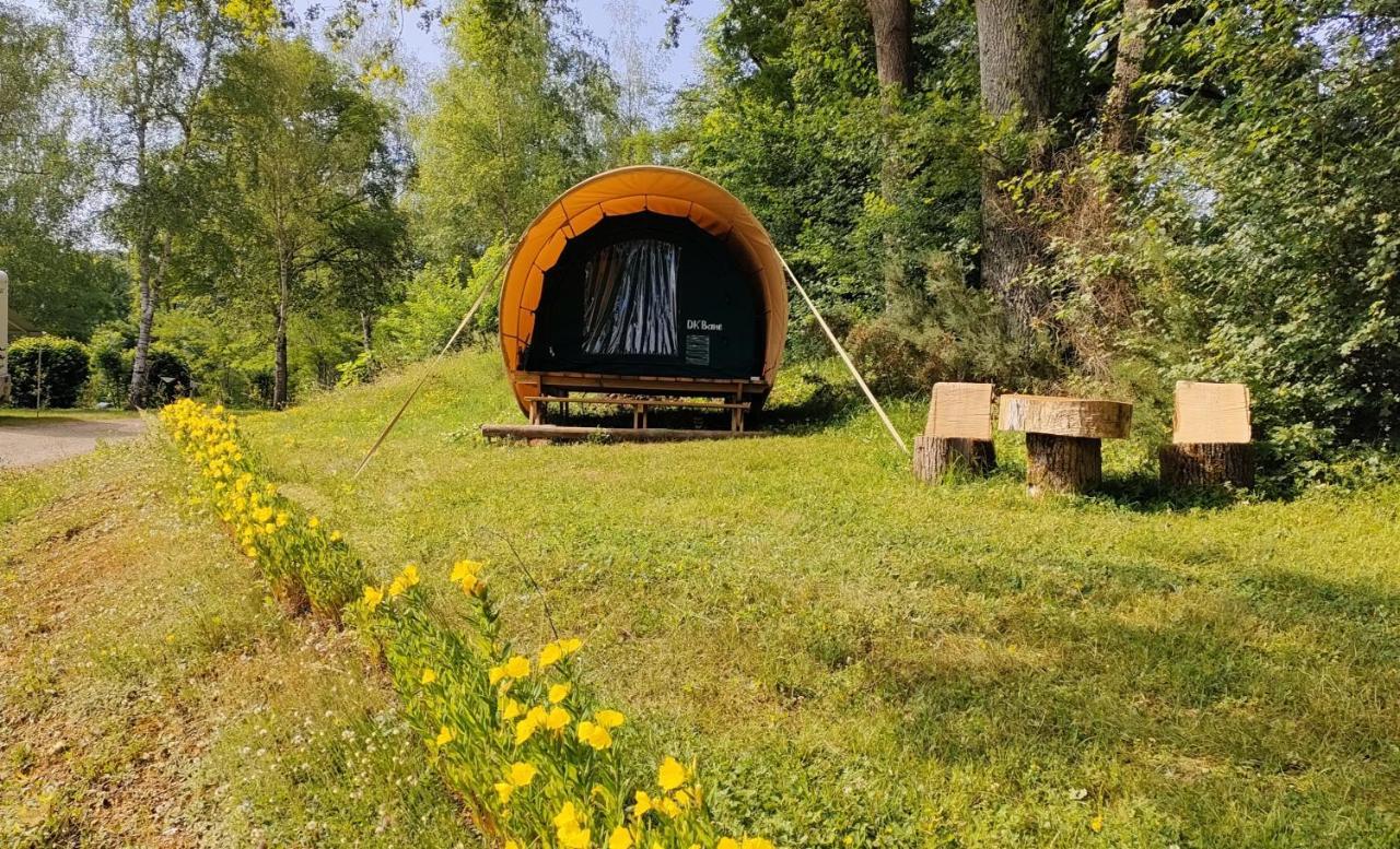 Camping 3 Etoiles - Piscine Chauffee - Vue Montagne Сен-Жирон Екстериор снимка