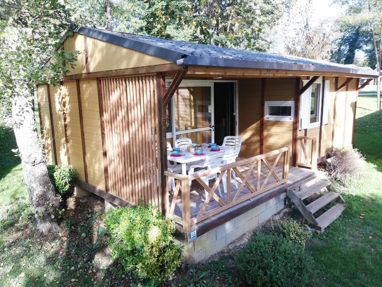 Camping 3 Etoiles - Piscine Chauffee - Vue Montagne Сен-Жирон Екстериор снимка